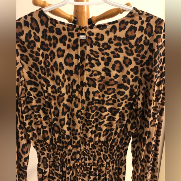 Classic animal print midi dress, cinched waist, 2 - Picture 4 of 5